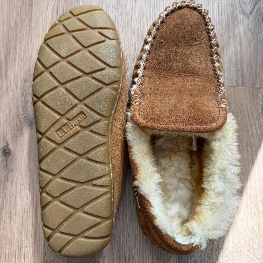 LL Bean Wicked Good Brown Moccasin Slippers size W 9.5 M Shearling - Picture 3 of 7